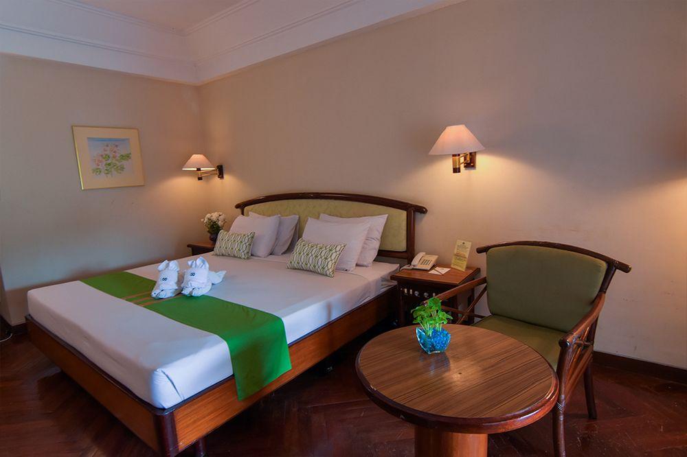 Jatinangor National Golf & Resort Extérieur photo